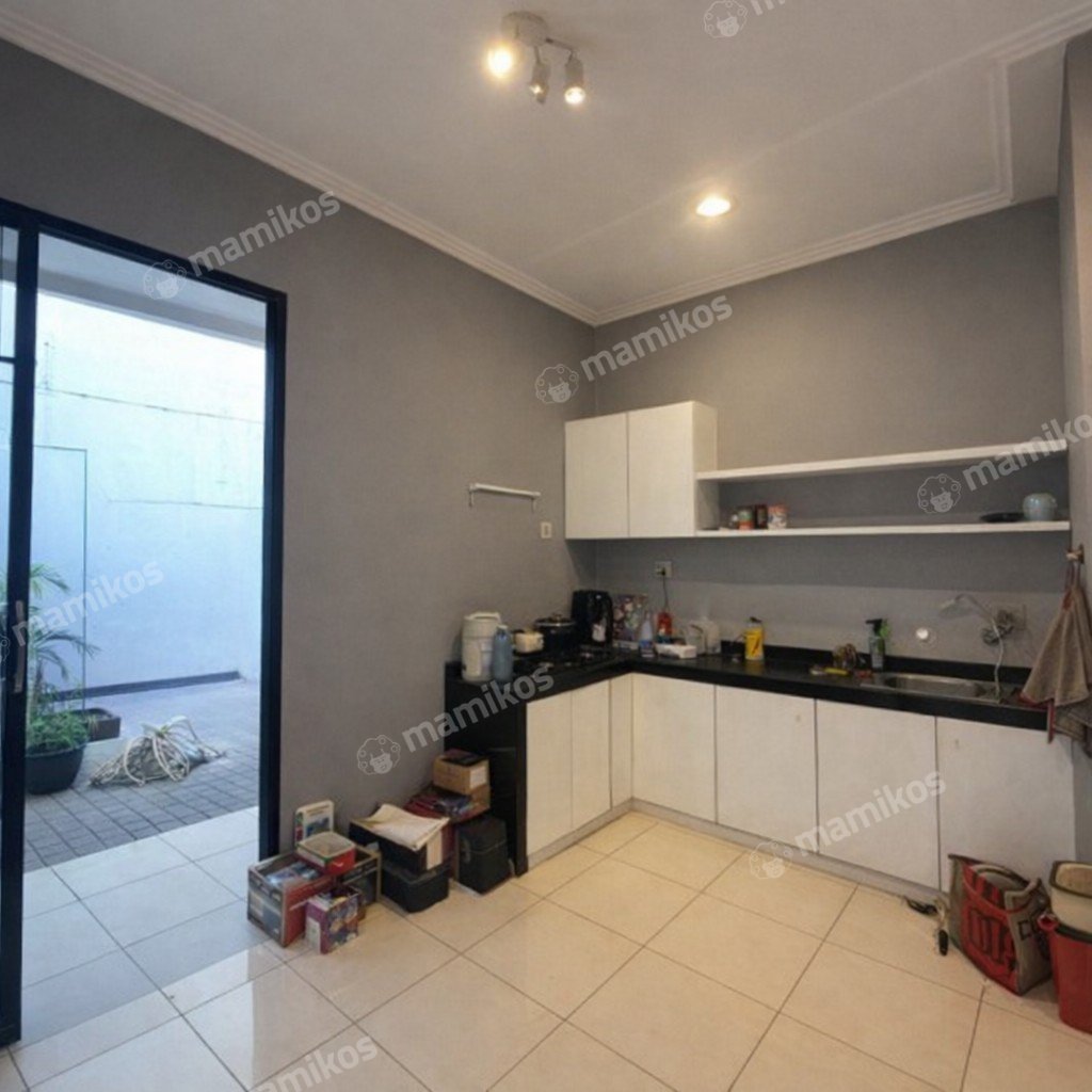 Rumah Sertifikat SHM 3 Kamar Tidur 2 Kamar Mandi Green Lake City Jakarta Barat - Photo 2