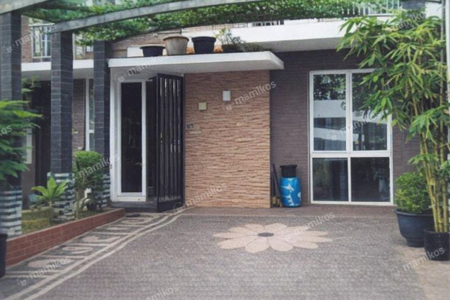 Rumah Sertifikat SHM 5 Kamar Tidur 3 Kamar Mandi Cengkareng Jakarta Barat