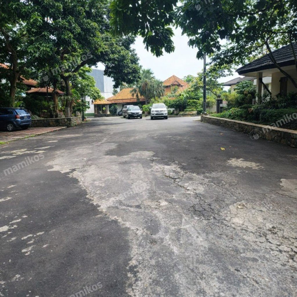Rumah Sertifikat SHM 4 Kamar Tidur 3 Kamar Mandi Cipete Jakarta Selatan - Photo 2