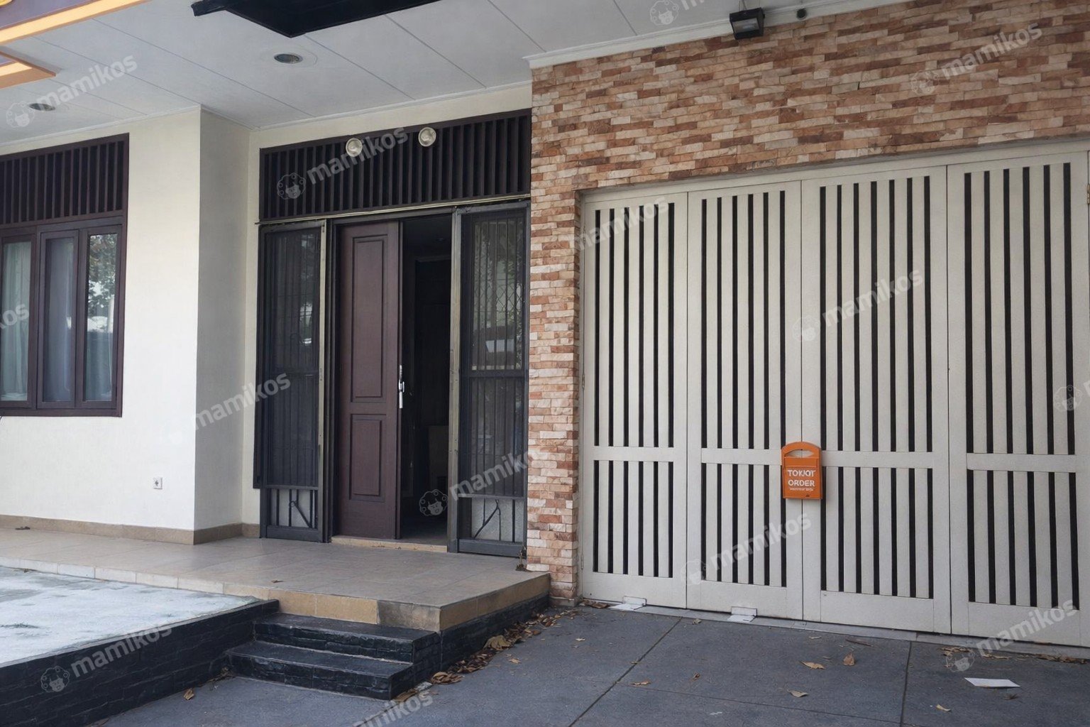 Rumah Sertifikat SHM 4 Kamar Tidur 3 Kamar Mandi Puri Indah Jakarta Barat
