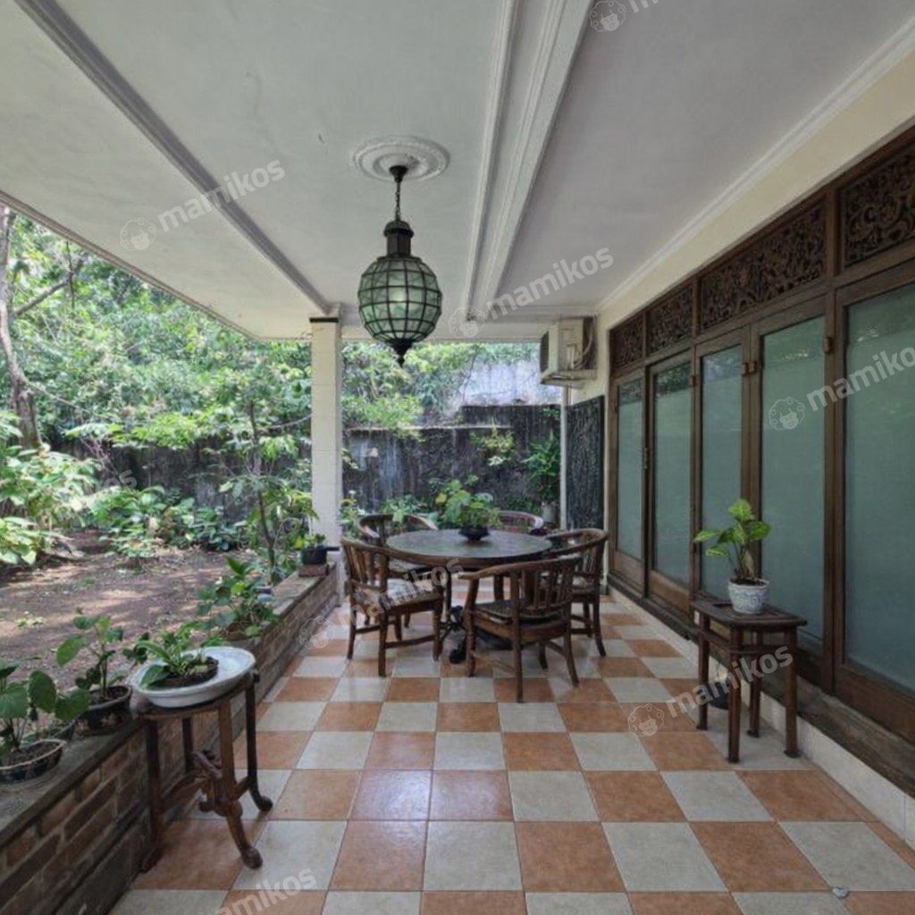 Rumah Sertifikat SHM 3 Kamar Tidur 3 Kamar Mandi Senopati Jakarta Selatan - Photo 3