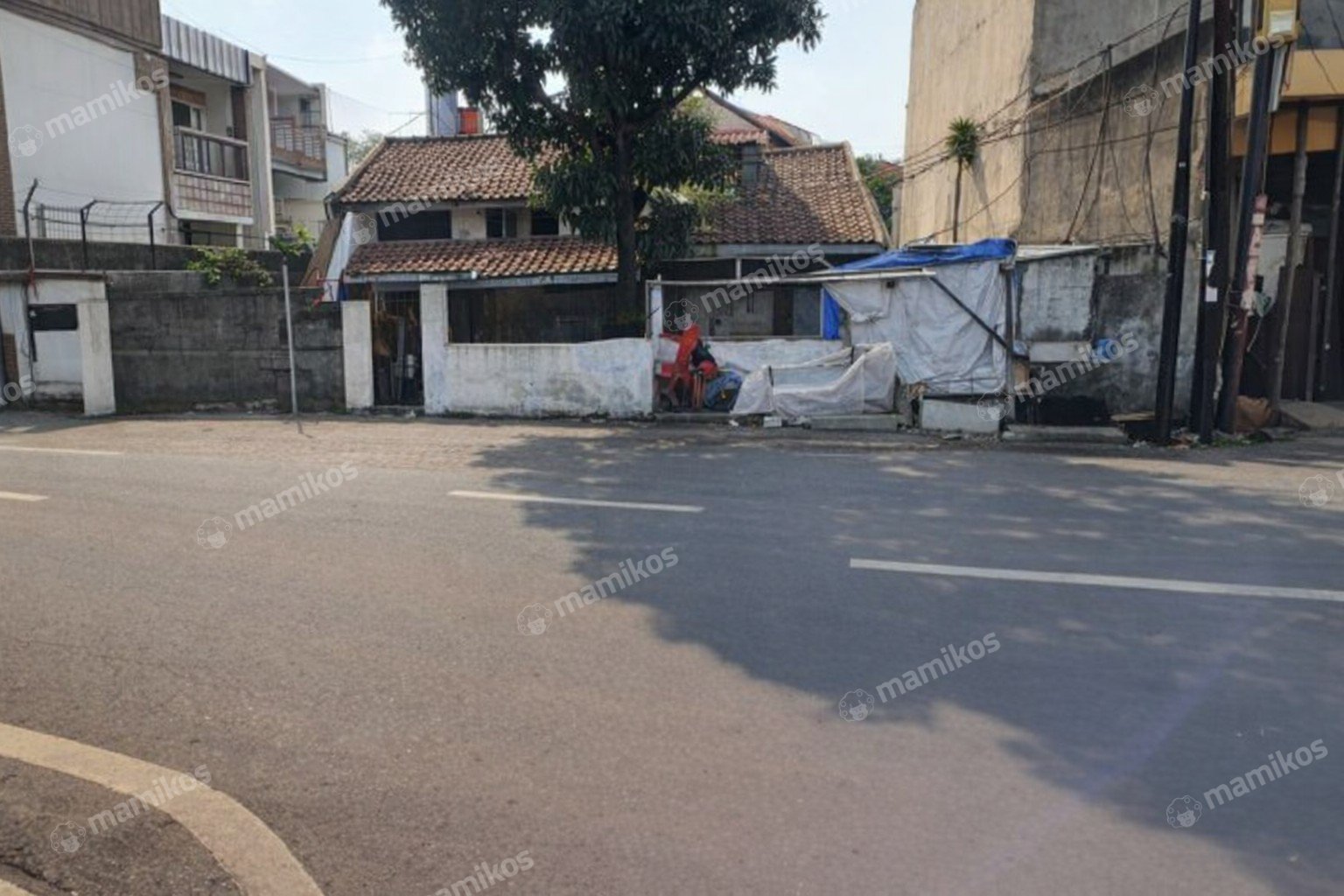Rumah Sertifikat SHM 6 Kamar Tidur 5 Kamar Mandi Bambu Apus Jakarta Timur