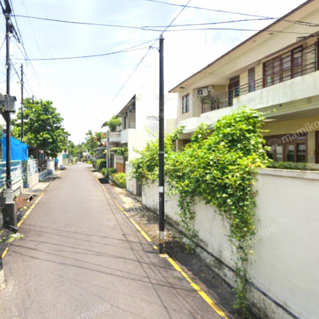 Rumah Sertifikat SHM 4 Kamar Tidur 4 Kamar Mandi Tomang Jakarta Barat - Photo 2