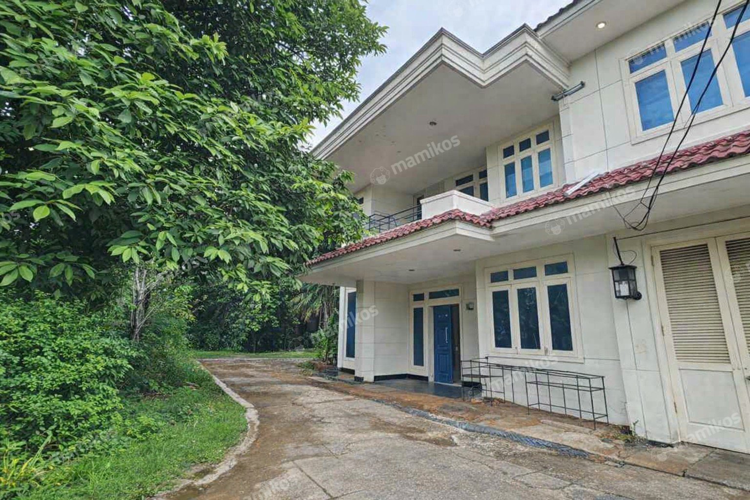 Rumah Sertifikat SHM 5 Kamar Tidur 5 Kamar Mandi Cipete Jakarta Selatan