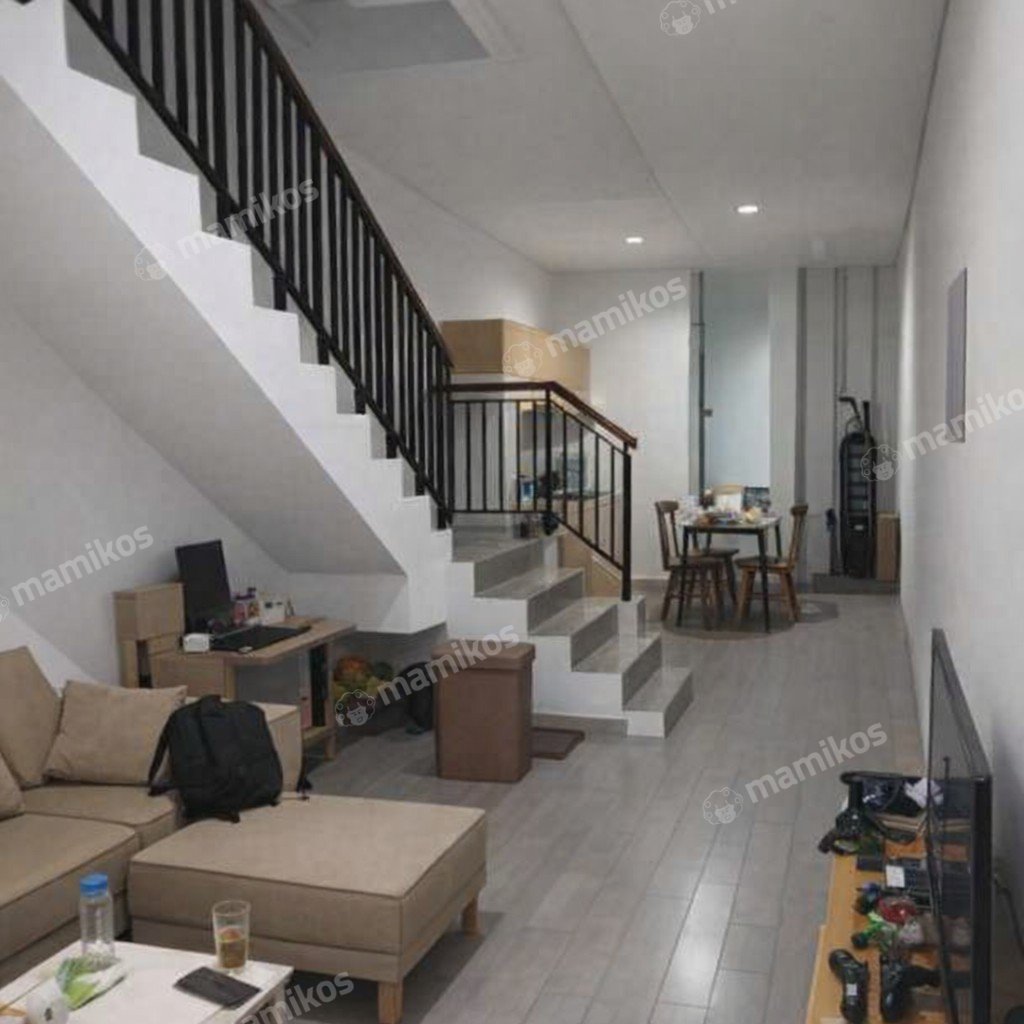 Rumah Sertifikat SHM 3 Kamar Tidur 3 Kamar Mandi Kebon Jeruk Jakarta Barat - Photo 2