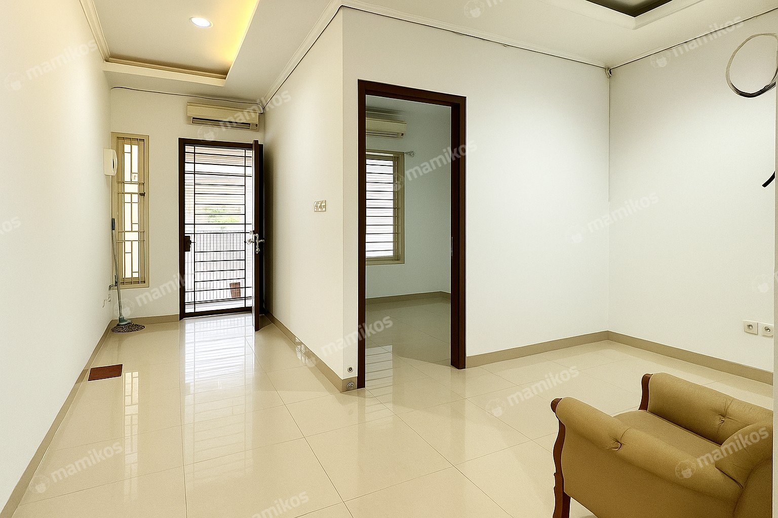 Rumah Sertifikat SHM 4 Kamar Tidur 3 Kamar Mandi Duri Kepa Jakarta Barat