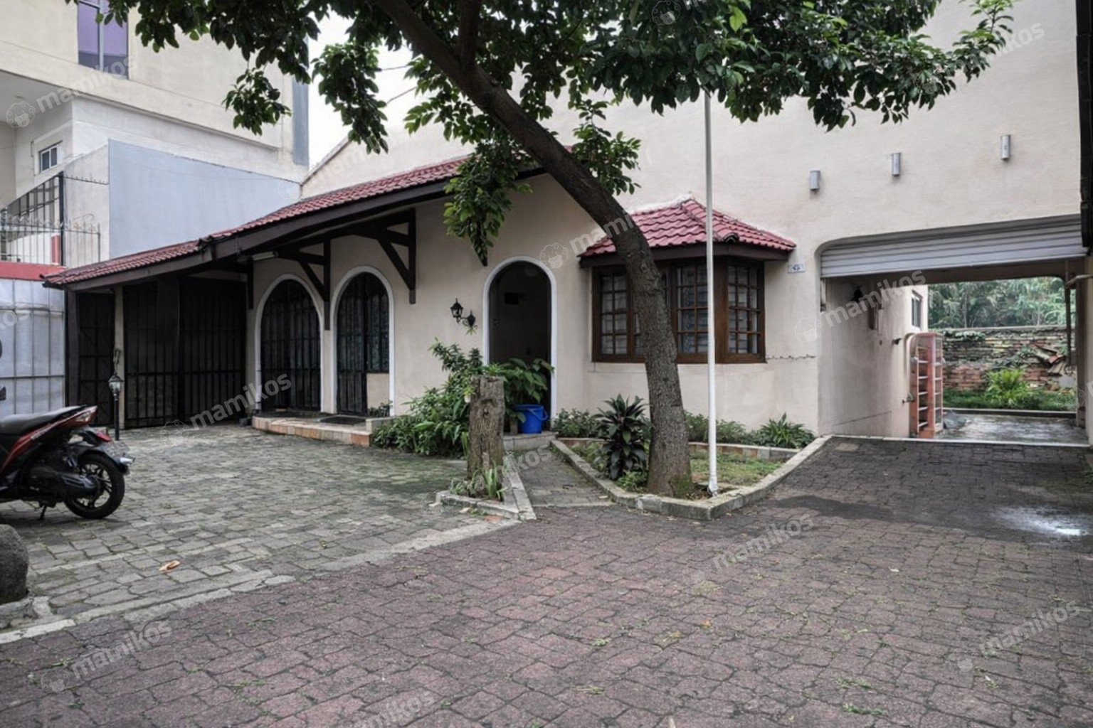 Rumah Sertifikat SHM 4 Kamar Tidur 3 Kamar Mandi Cilandak Jakarta Selatan