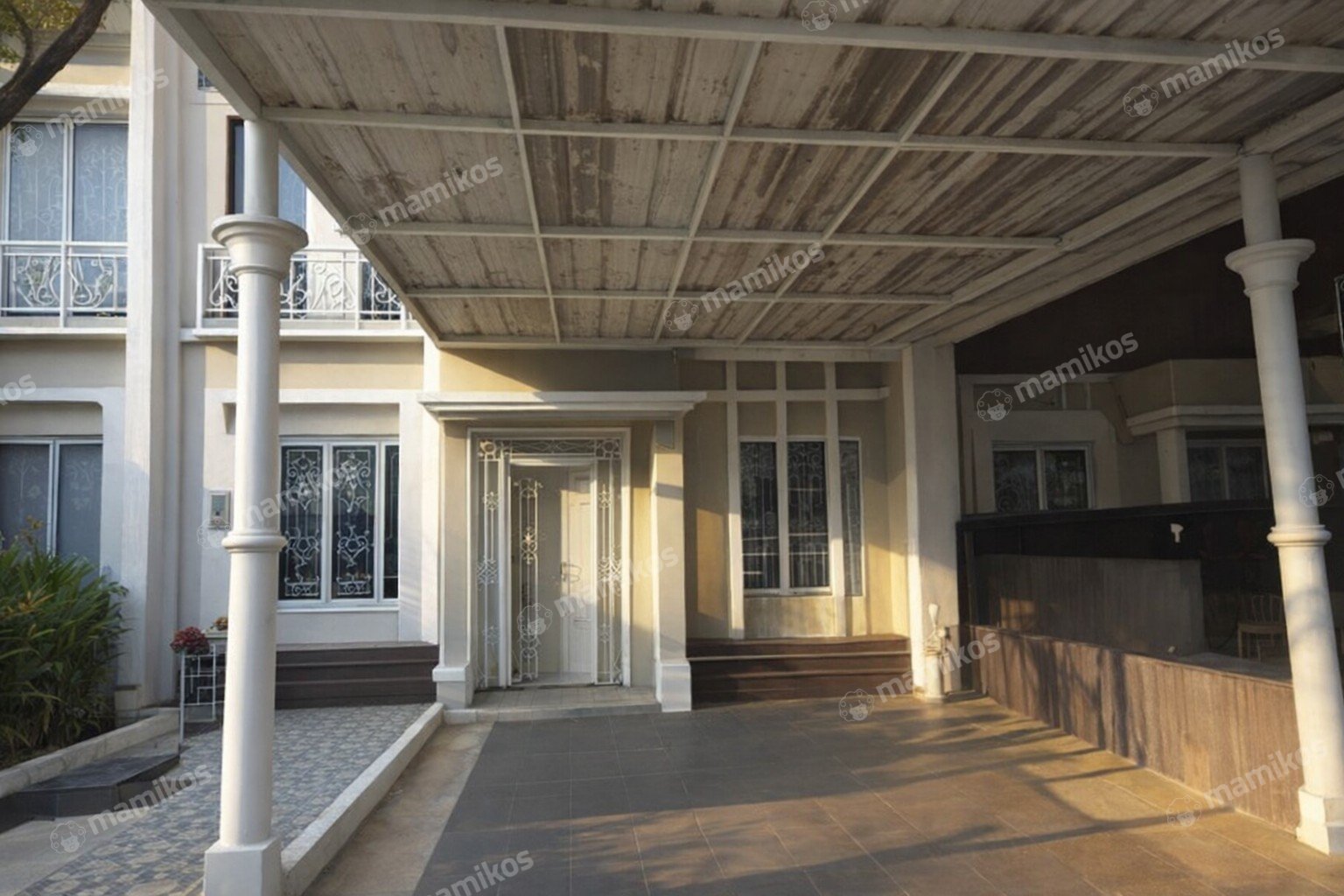 Rumah Sertifikat SHM 4 Kamar Tidur 4 Kamar Mandi Jakarta Garden City Jakarta Timur