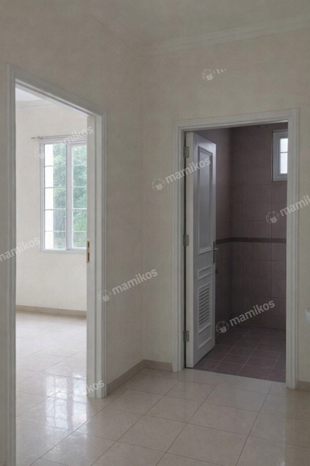 Rumah Sertifikat SHM 4 Kamar Tidur 4 Kamar Mandi Pantai Indah Kapuk Jakarta Utara - Photo 3