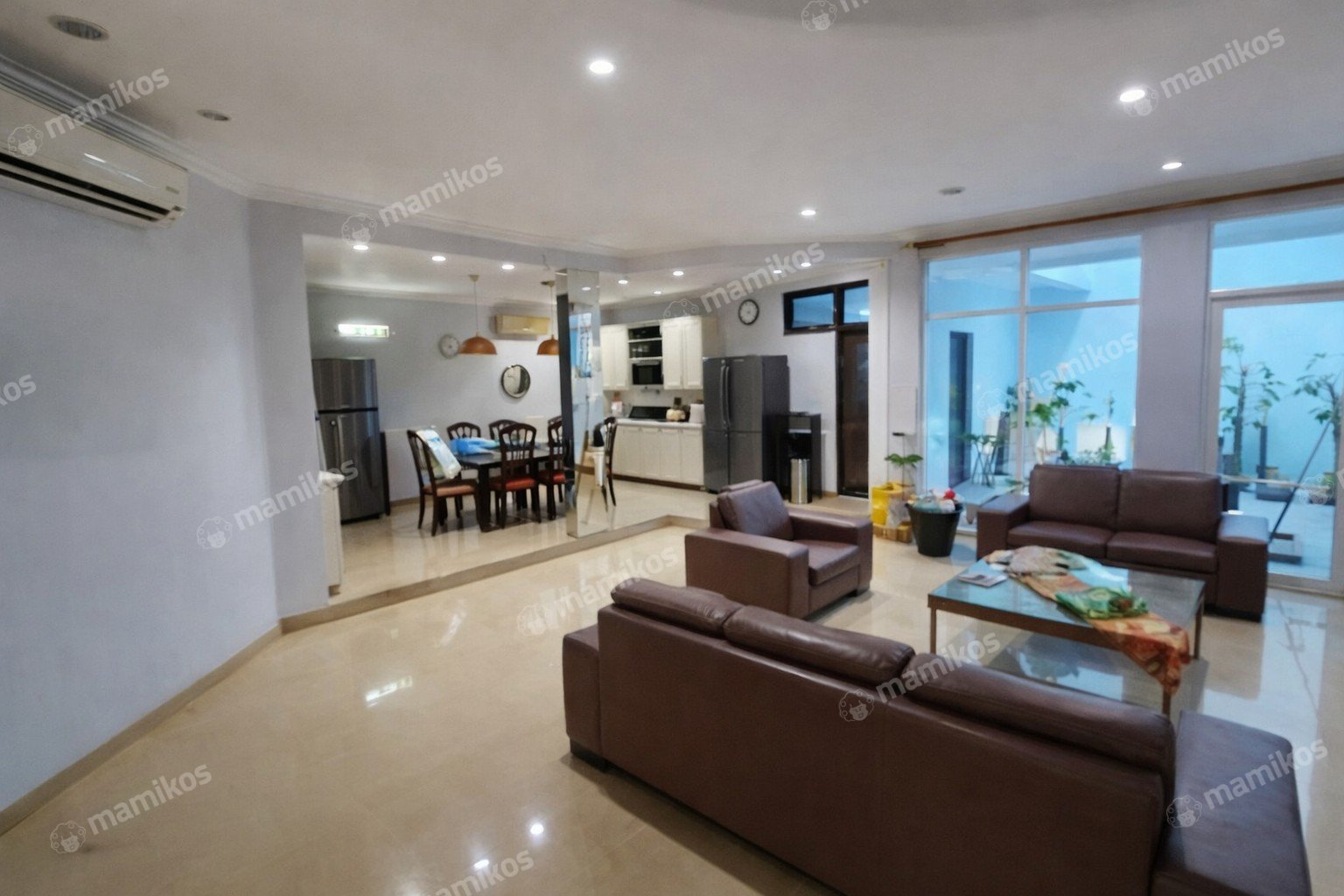 Rumah Sertifikat SHM 5 Kamar Tidur 5 Kamar Mandi Pantai Indah Kapuk Jakarta Utara - Photo 2