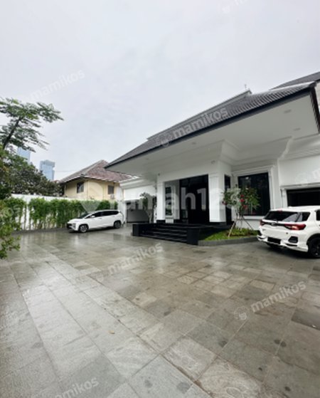 Rumah Sertifikat SHM 4 Kamar Tidur 4 Kamar Mandi Menteng Jakarta Pusat - Photo 2