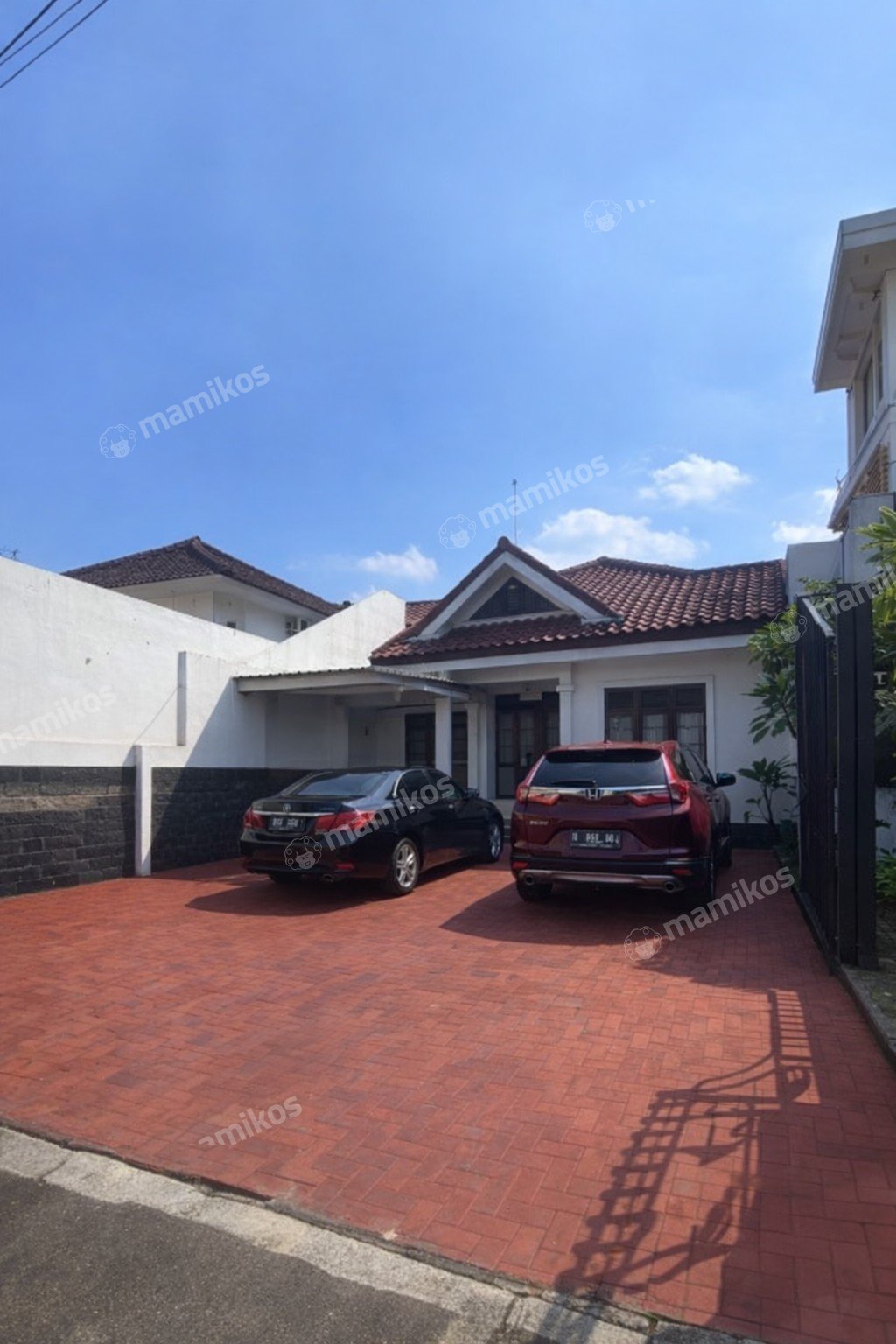 Rumah Sertifikat SHM 4 Kamar Tidur 3 Kamar Mandi Kebon Jeruk Jakarta Barat - Photo 5