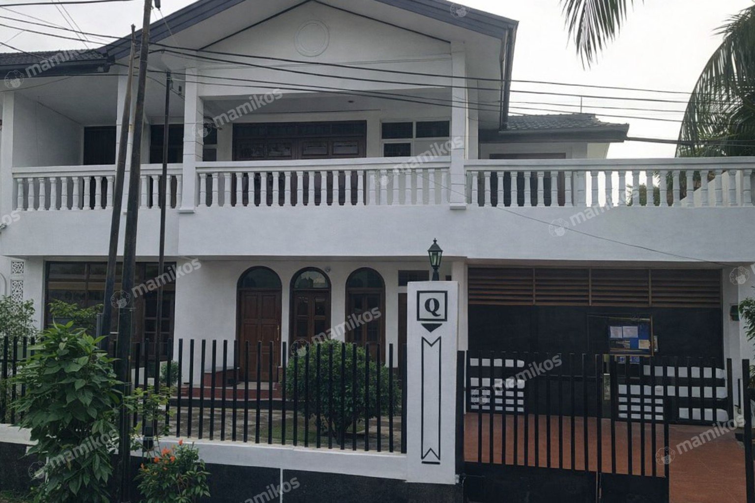 Rumah 4 Kamar Tidur 3 Kamar Mandi 2 Lantai Permata Hijau Jakarta Selatan