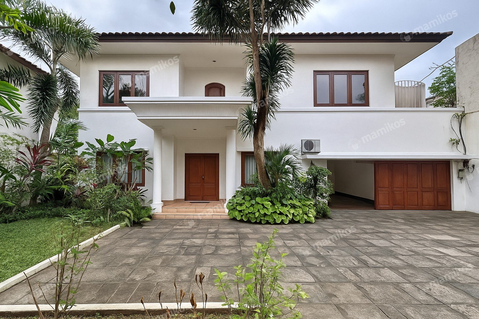 Rumah Sertifikat SHM 5 Kamar Tidur 5 Kamar Mandi Kemang Jakarta Selatan - Photo 2