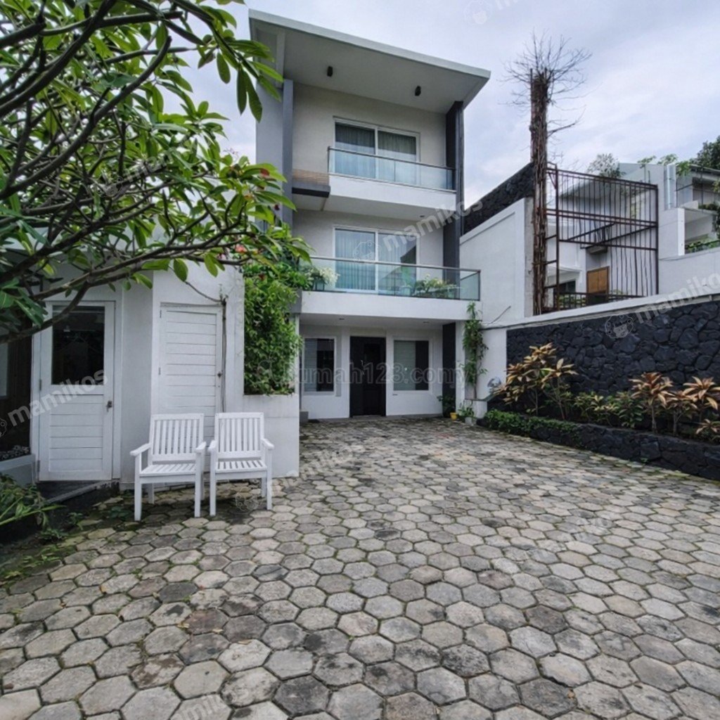 Rumah Sertifikat SHM 8 Kamar Tidur 7 Kamar Mandi Cilandak Jakarta Selatan - Photo 2
