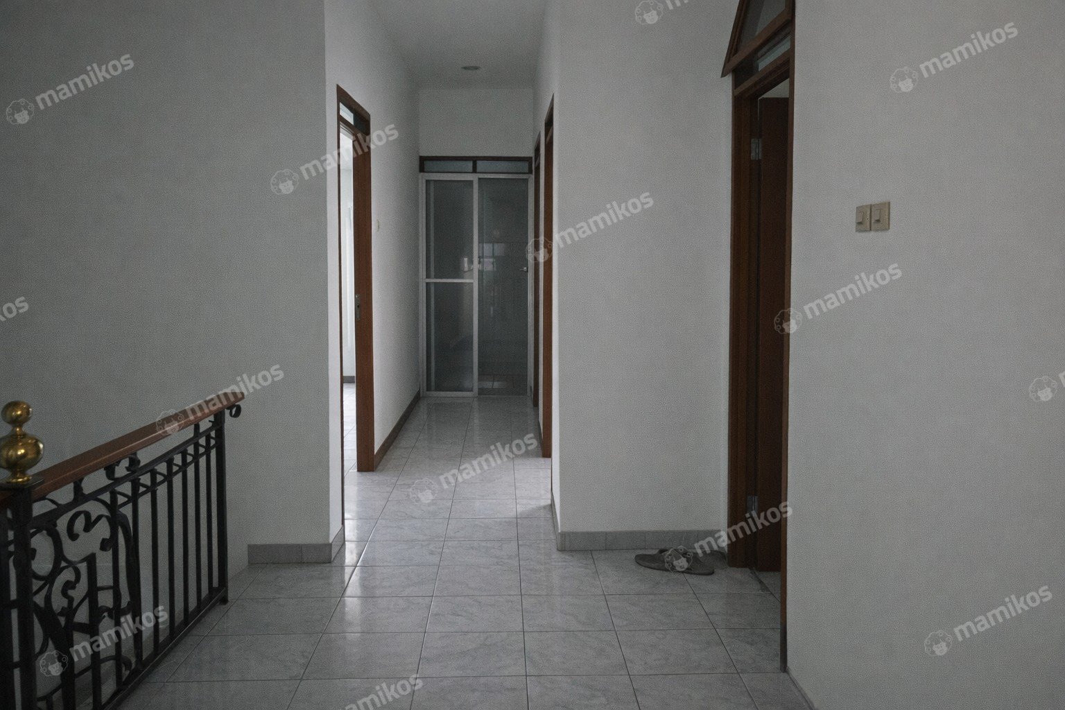 Rumah Sertifikat SHM 3 Kamar Tidur 3 Kamar Mandi Sunter Jakarta Utara - Photo 2