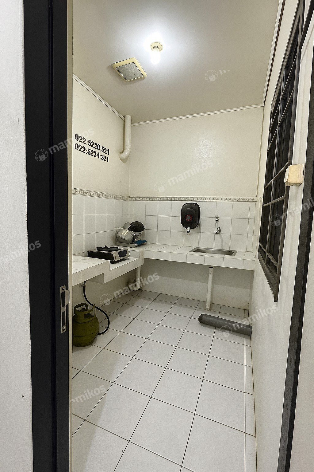 Rumah Sertifikat SHM 3 Kamar Tidur 2 Kamar Mandi Metland Menteng Jakarta Timur - Photo 2
