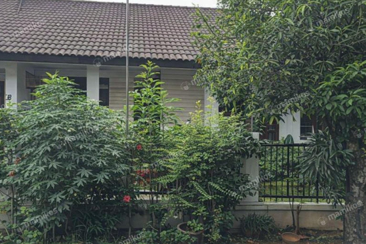 Rumah Sertifikat SHM 7 Kamar Tidur 3 Kamar Mandi Kemanggisan Jakarta Barat