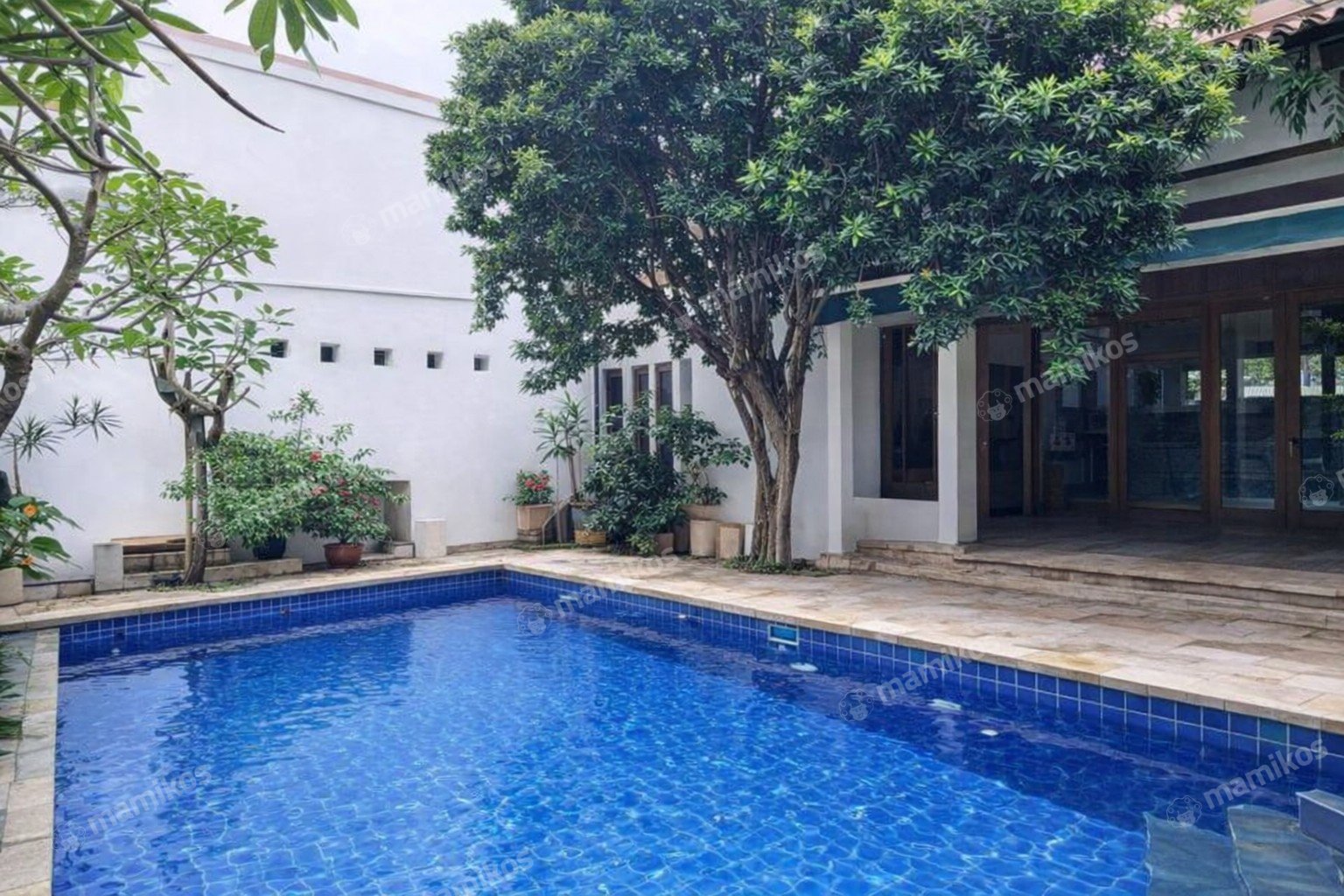 Rumah Sertifikat SHM 4 Kamar Tidur 3 Kamar Mandi Cipete Jakarta Selatan