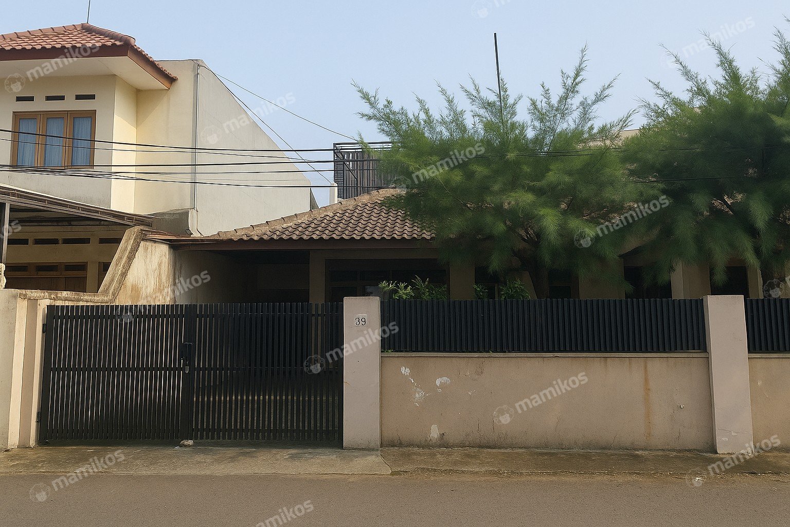 Rumah Sertifikat SHM 4 Kamar Tidur 3 Kamar Mandi Jatinegara Jakarta Timur - Photo 5