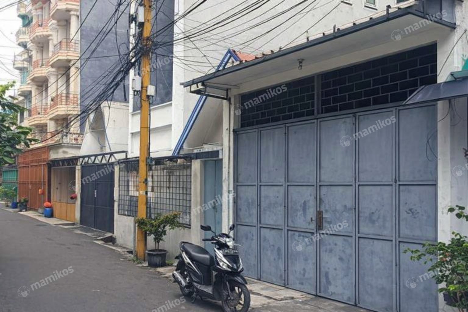Rumah Sertifikat SHM 4 Kamar Tidur 2 Kamar Mandi Jembatan Lima Jakarta Barat