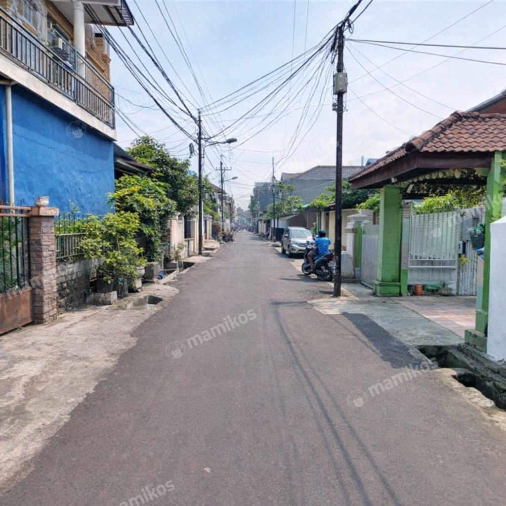 Rumah Sertifikat SHM 8 Kamar Tidur 4 Kamar Mandi Slipi Jakarta Barat - Photo 3