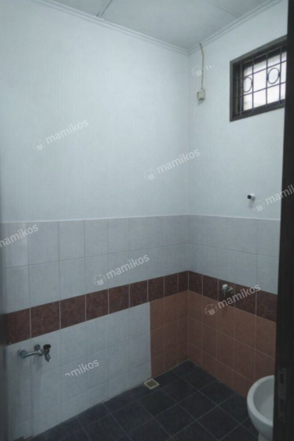 Rumah Sertifikat SHM 3 Kamar Tidur 2 Kamar Mandi Taman Palem Jakarta Barat - Photo 2