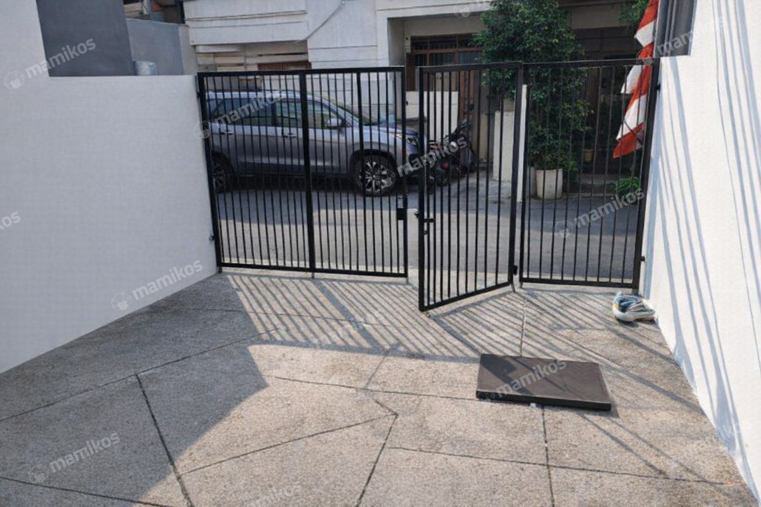Rumah Sertifikat SHM 3 Kamar Tidur 3 Kamar Mandi Tomang Jakarta Barat - Photo 2