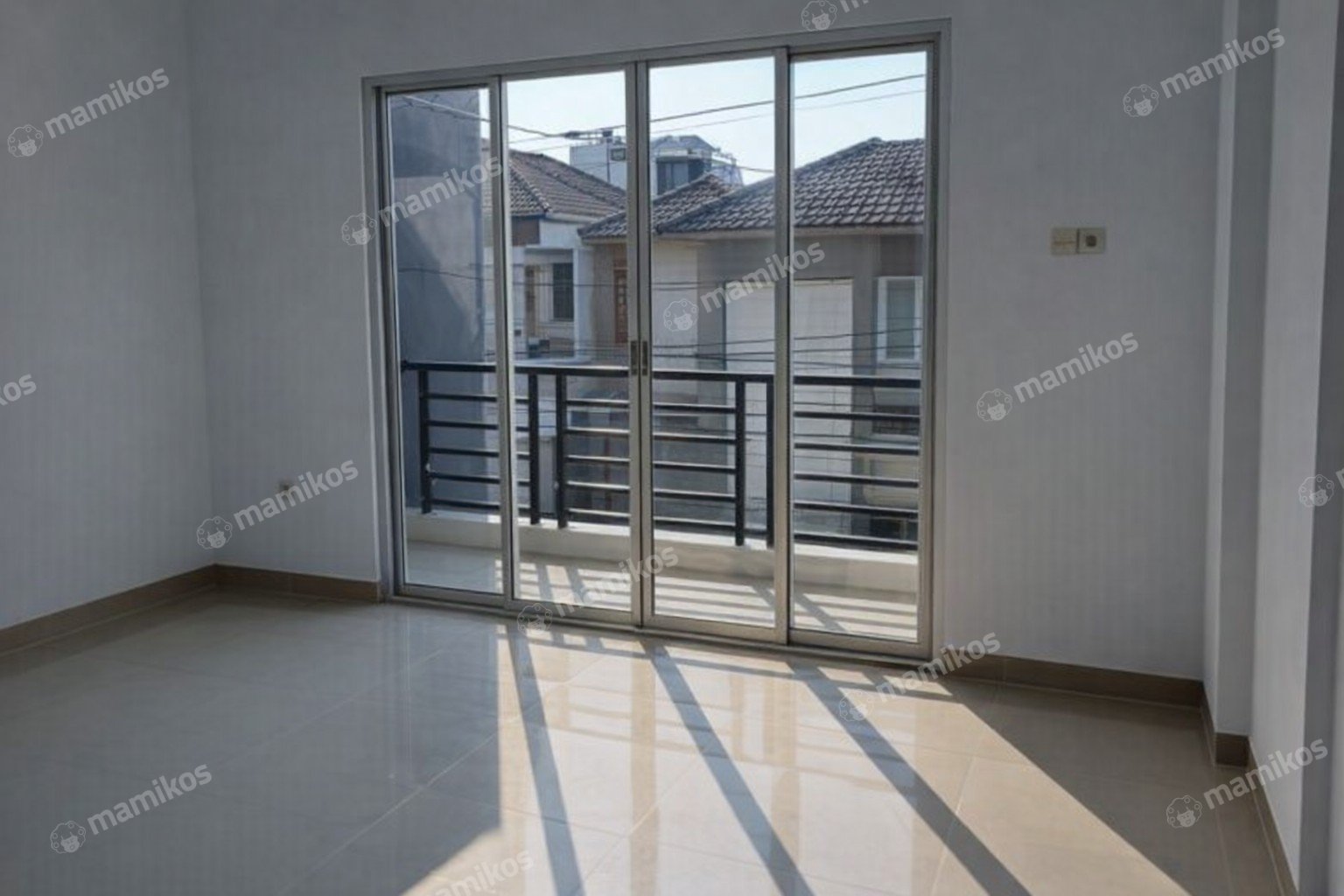 Rumah Sertifikat SHM 3 Kamar Tidur 3 Kamar Mandi Tomang Jakarta Barat - Photo 3