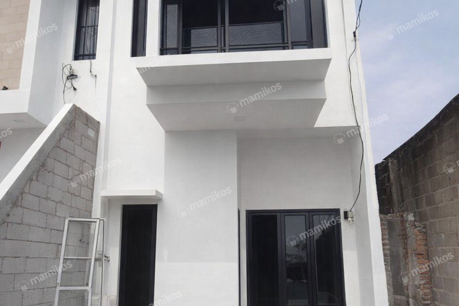 Rumah Sertifikat SHM 3 Kamar Tidur 2 Kamar Mandi Cilangkap Jakarta Timur